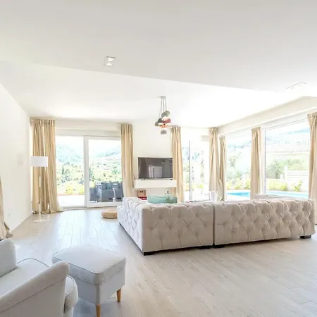 Villa Pitve Villa