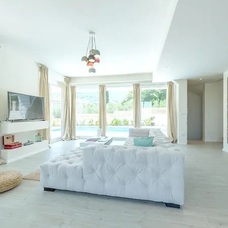Villa Villa Pitve *